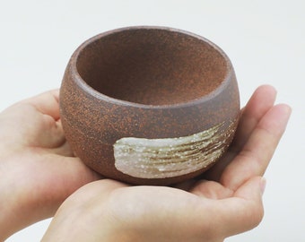 Vaso bonsai in ceramica fatto a mano serie Wazakura Banko 3,8 pollici Made in Japan, piccola fioriera da giardino, mini cactus e ciotola per piante grasse (pennello bianco)