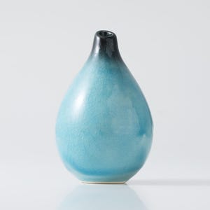 Wazakura Minoyaki Small Ikebana Flower Bud Vase Made in Japan, Handpainted Blue Floral Arrangement Vase - Drop Shaped Blue Vase