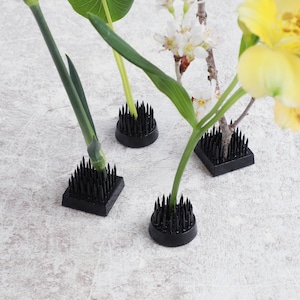 Mini Ikebana Kenzan Set, Pin Frogs - 4PCS Black Flower Arrangement Pin Frogs, Made in Japan, Round & Square Black Japanese Flower Holder