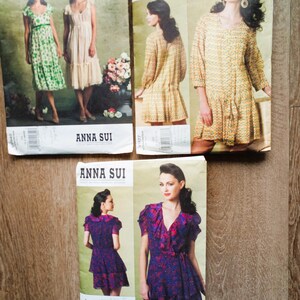 Vogue Designer ANNA SUI patterns  size 6-8  cut