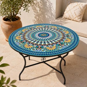 Mesa de mosaico marroquí hecha a mano – Mesa redonda y colorida Zellij para patio y jardín, mesa auxiliar o de centro para exteriores – Mesa de lujo