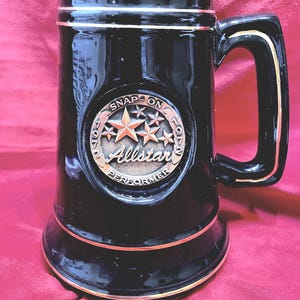 Mug cup SNAP-ON(tm)MUG all star performance 1972. Vintage, beautiful black with gold accents and a center emblem stars All-Star. See photos