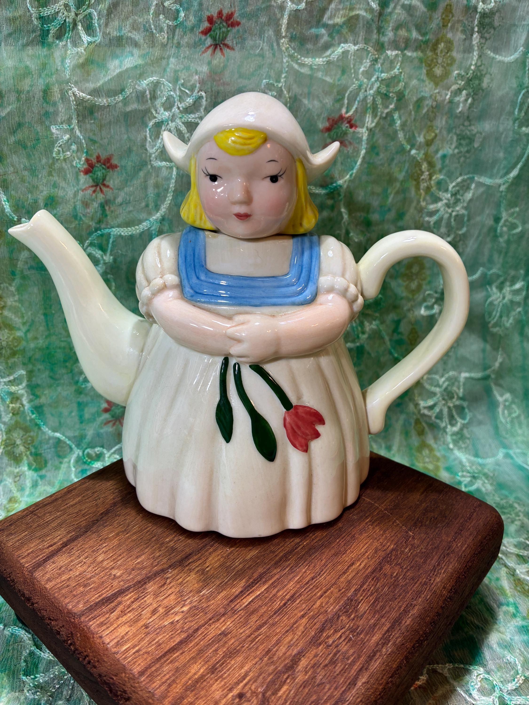 Dutch Teapot - Etsy