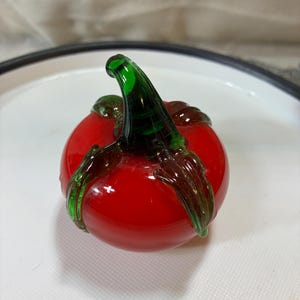 murano Italian style tomato hand blown tomato paperweight 2 1/2” collector piece small chip on one leaf see pictures