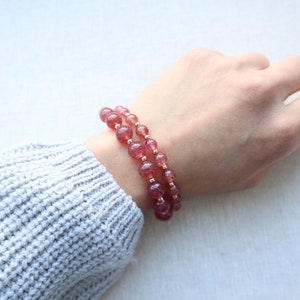 Pulsera de cuarzo de fresa de 3 mm y 8 mm, amor propio divino, amor universal, compasión, amabilidad, chakra del corazón, regalo perfecto para ella
