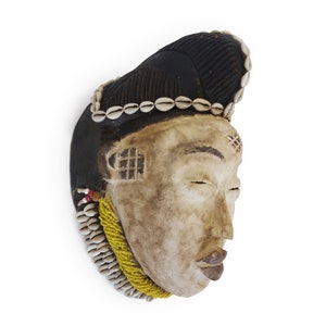 Maschera Punu con dettaglio di conchiglia di ciprea / Maschera a due facce / Maschera tribale Punu / Maschera in legno intagliato / Maschera intagliata / Maschera tribale / Arte tribale africana
