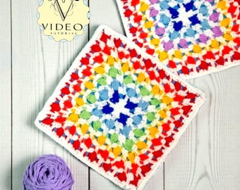 Patrón de Cuadrado de la Abuela de Crochet Arcoíris - Mantel Individual de Mosaico para Centro de Mesa (Video Tutorial)