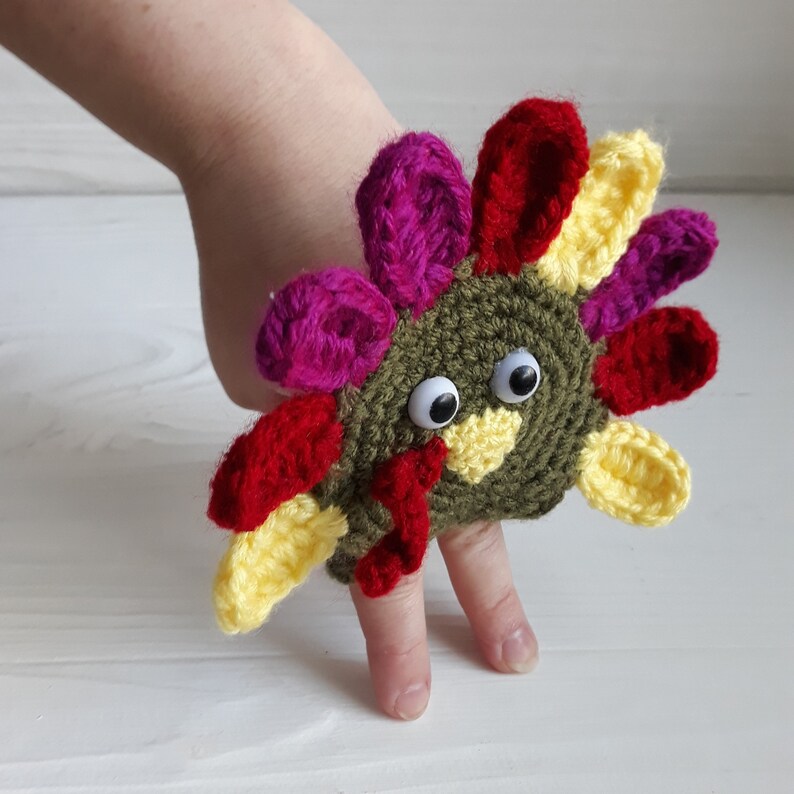 Finger puppets, Cute crochet pattern, Crochet turkey toy, Thanksgiving games, Baby toys learning image 6
