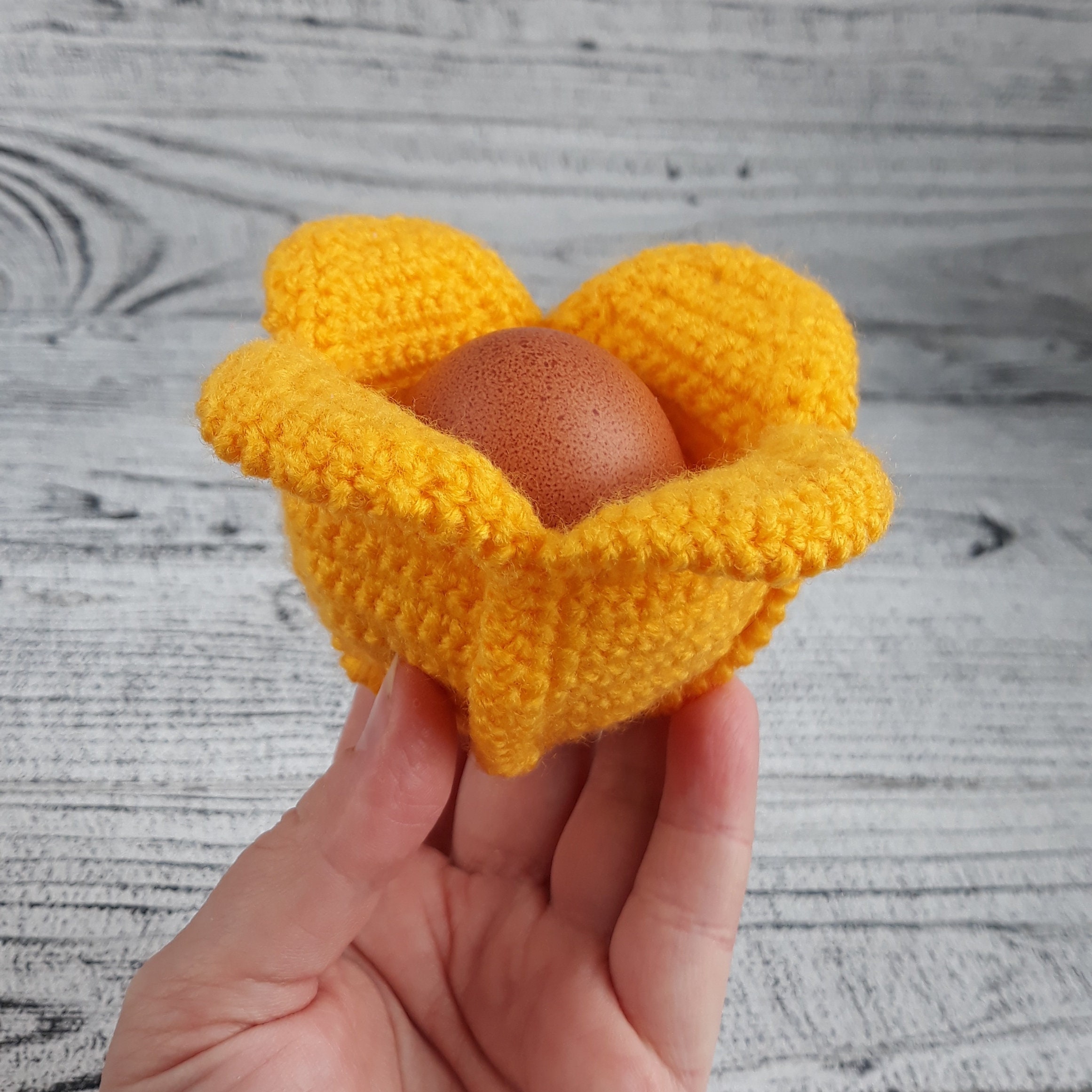Egg holder Cute crochet pattern Easter table decor Empty | Etsy