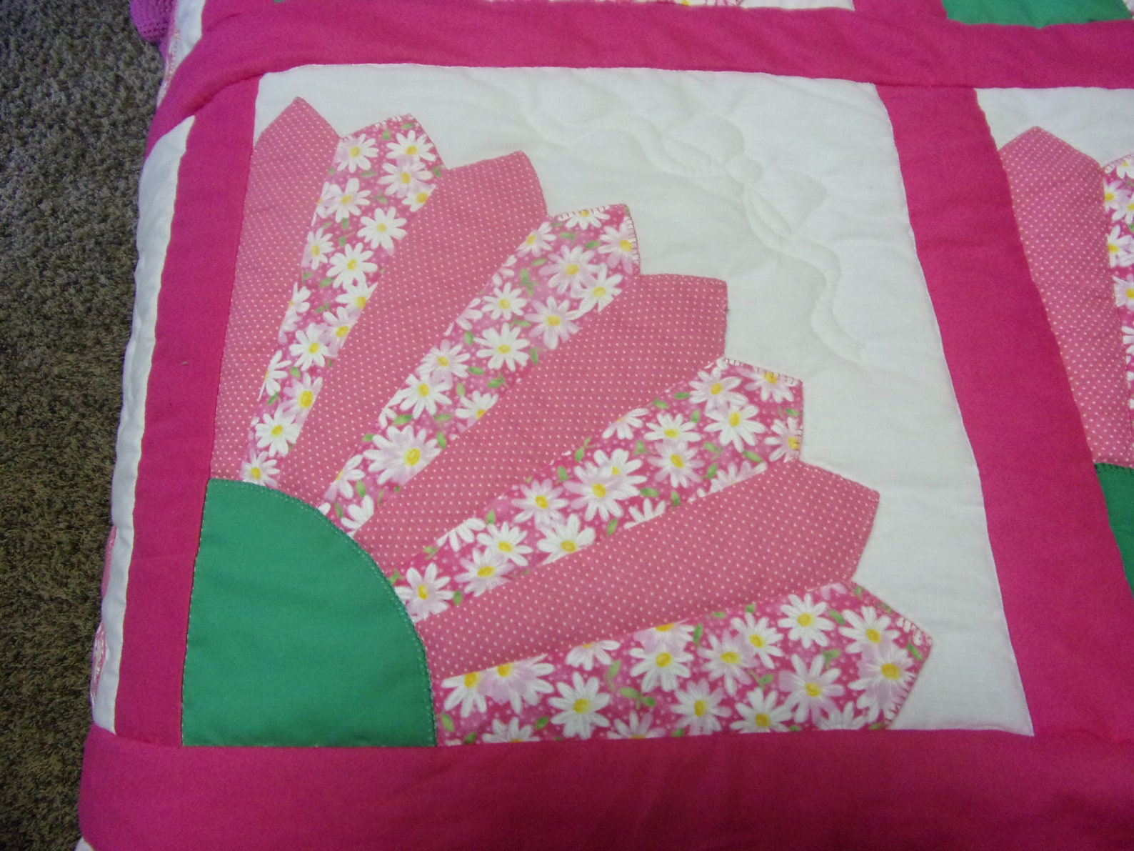 Cozy Handmade Block Fan Quilt Pink Floral Print Green Etsy