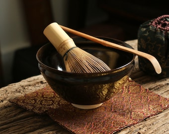 Chawan Japonês Esmaltado Tenmoku — Tigelas de Chá Artesanais Assinadas para Matcha | Elegante Esmalte Preto com Brilho Sutis de Ferro