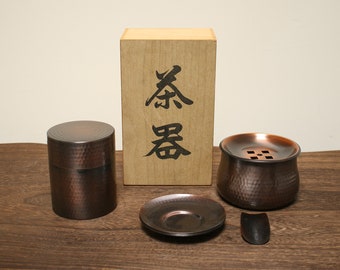 Conjunto de Cerimônia do Chá em Bronze Japonês Vintage | Carrinho, Porta-copos e Bule de Água em Caixa de Madeira