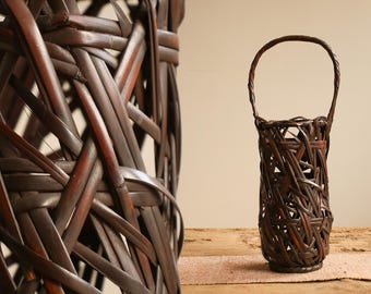 Cesto Ikebana Vintage Japonês de Bambu com Recipiente Interno para Água – Vaso Alto para Chá/Flores, Tecido à Mão