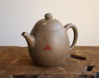 Tetera Yixing Zisha vintage: tetera artesanal de 350 ml con diseño de superficie craquelada (años 80-90).