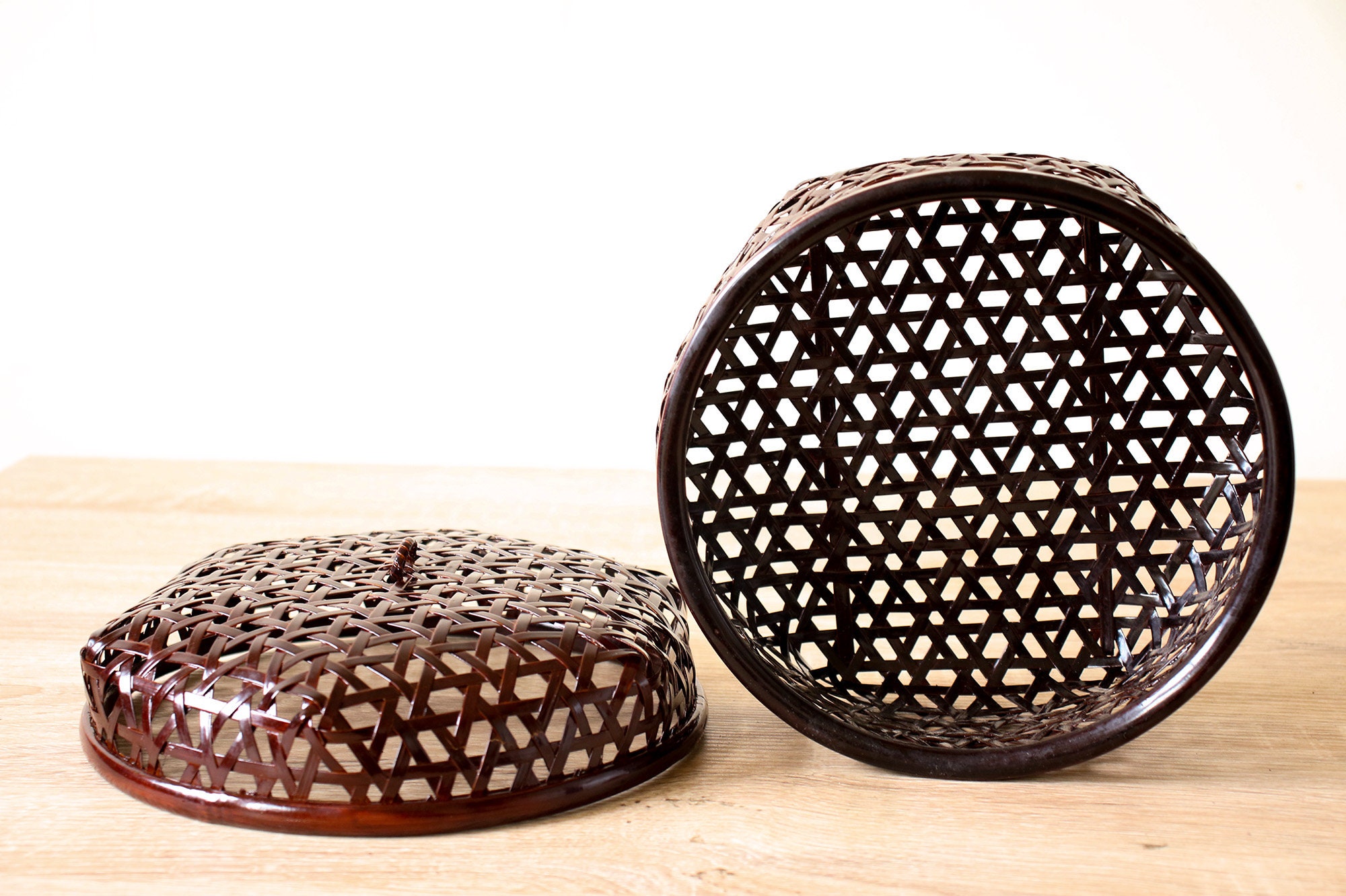 Elegant Japanese lacquer tea basket for tea ceremonies/ for Etsy