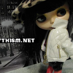 Blythe clothes Doll clothes, Jacket White PVC Zip-up Jacket for Blythe 1/6 bjd clothes, Blythe costume, Ob22, Ob24, Pullip