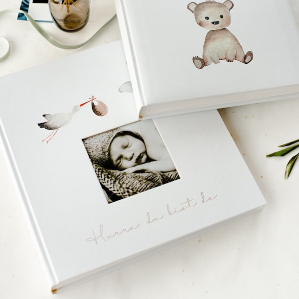 Fotoalbum für Babys mit eigenem Foto Aquarellillustration und Goldprägung