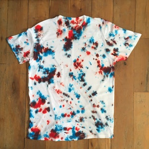 T-shirt Tie Dye uomo, t-shirt boho, t-shirt festival, abbigliamento da uomo estivo