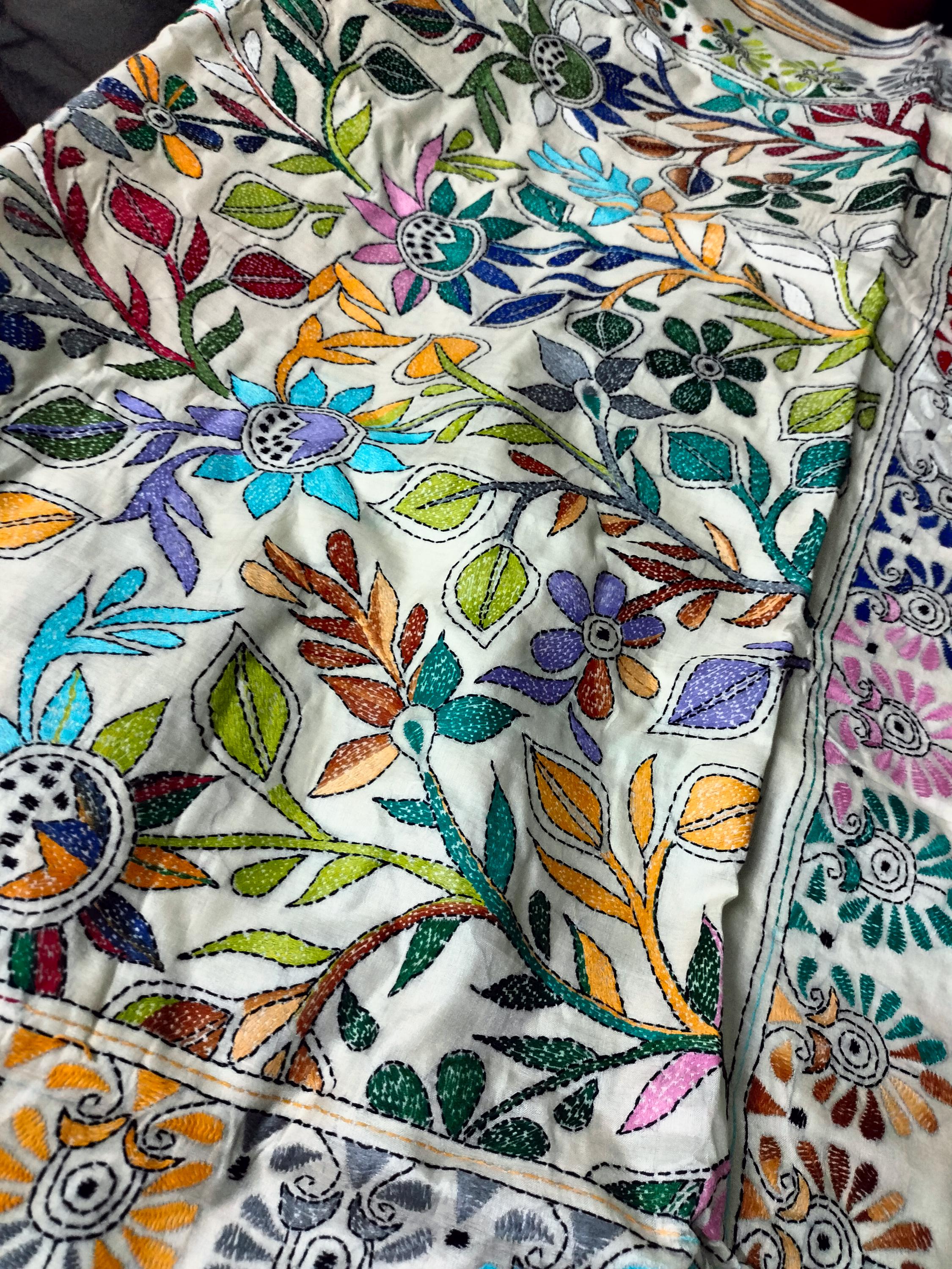 Hand Kantha Stitch Tussar Silk Saree: Floral Thread Work Blouse Piece ...