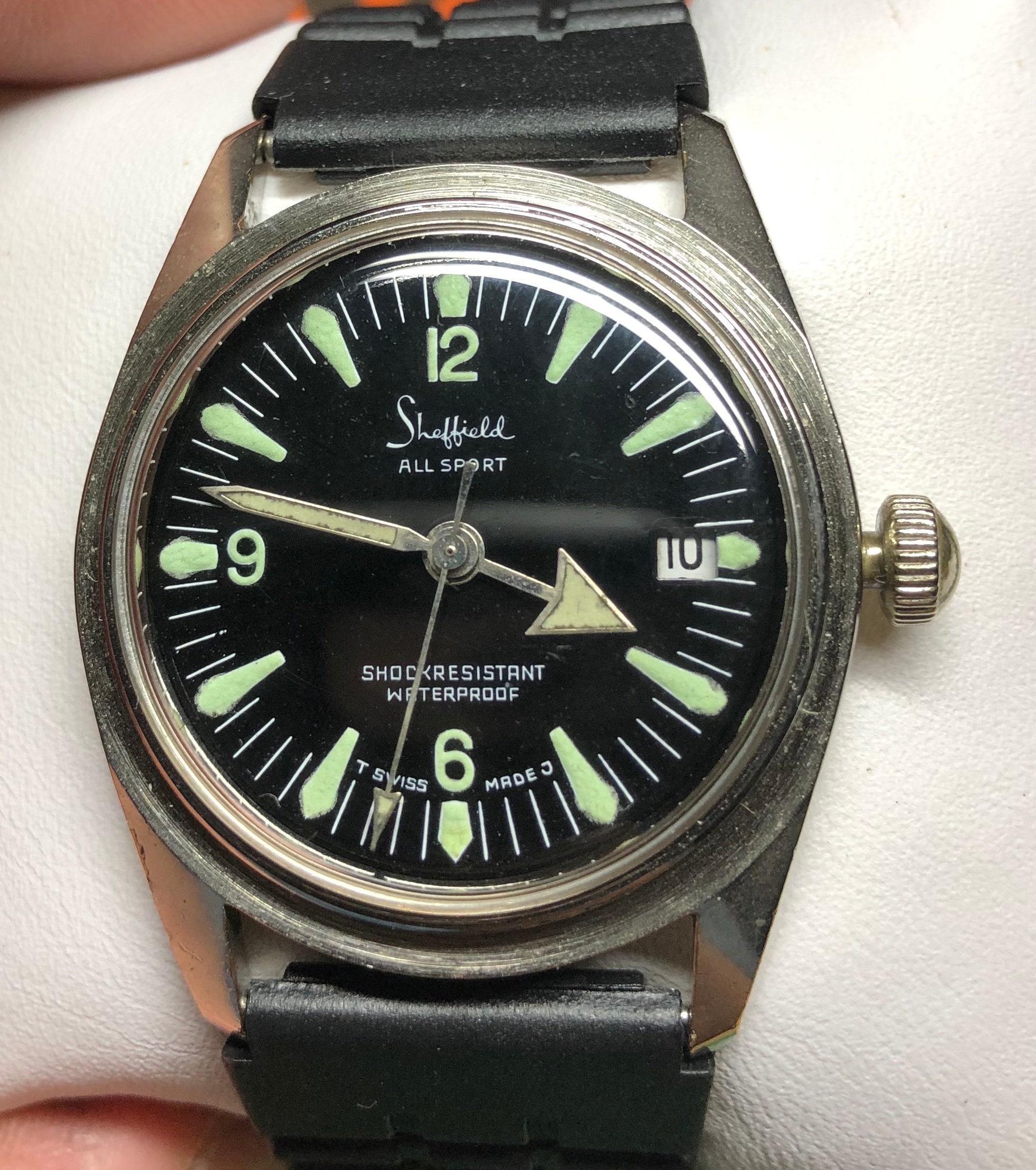 Sheffield All Sport Dive Watch W DATE New Crystal Serviced