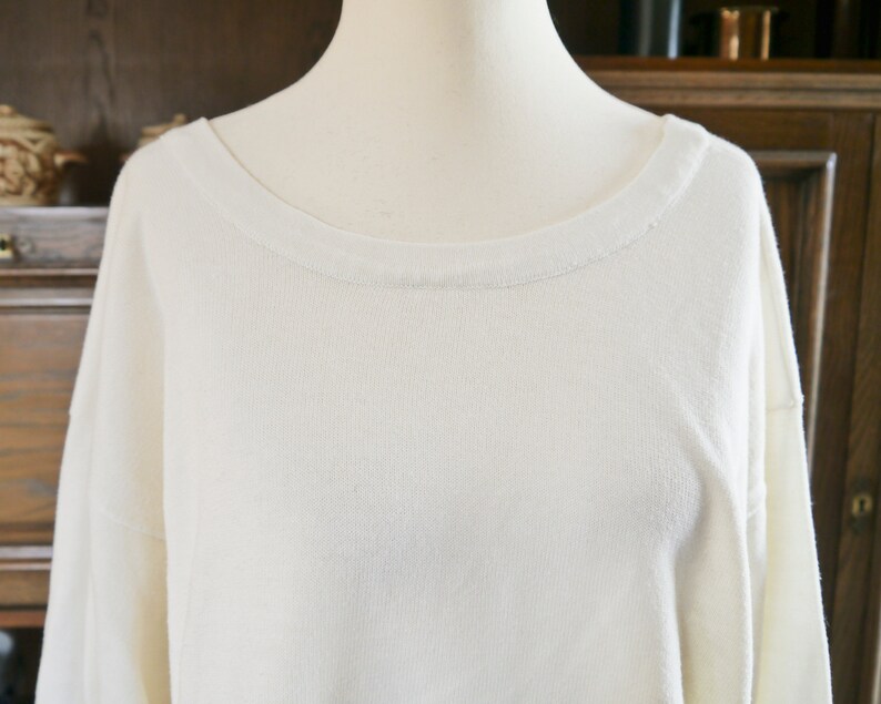 Vintage 90s Off-White Long Basic Sweater with Keyhole Bow on Back Knit Top Ladies