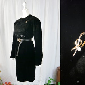 Vintage 50s 60s Silk Velvet Dress with Brooch Black XXS-XS