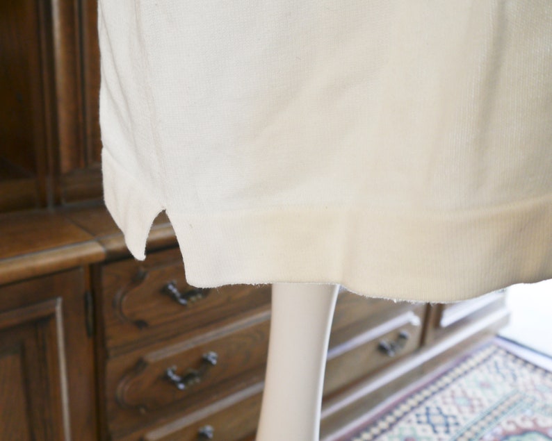 Vintage 90s Off-White Long Basic Sweater with Keyhole Bow on Back Knit Top Ladies