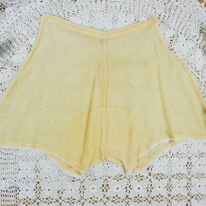 Vintage 30s knickerbocker panties cotton yellow M-L