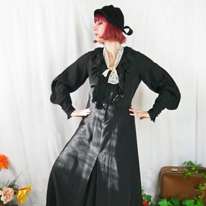 Antique 1910s silk dress with wide sleeves, ruffles & lace L