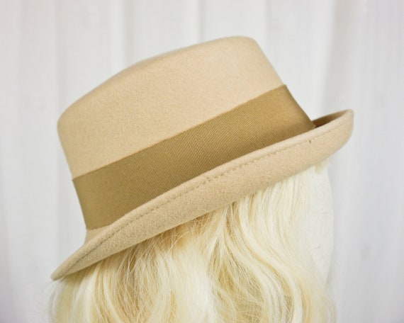 Vintage 70s beige ladies felt hat size 55 - image 7