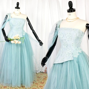 Vintage 1950s restored mermaid tulle & lace ball gown S