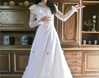 Vintage 70s White Lace Wedding Dress 3XS-XXS