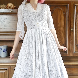 Vintage 1950s sheer lace wedding dress handmade M