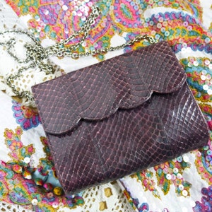 Bolso de noche bandolera de piel de serpiente púrpura vintage