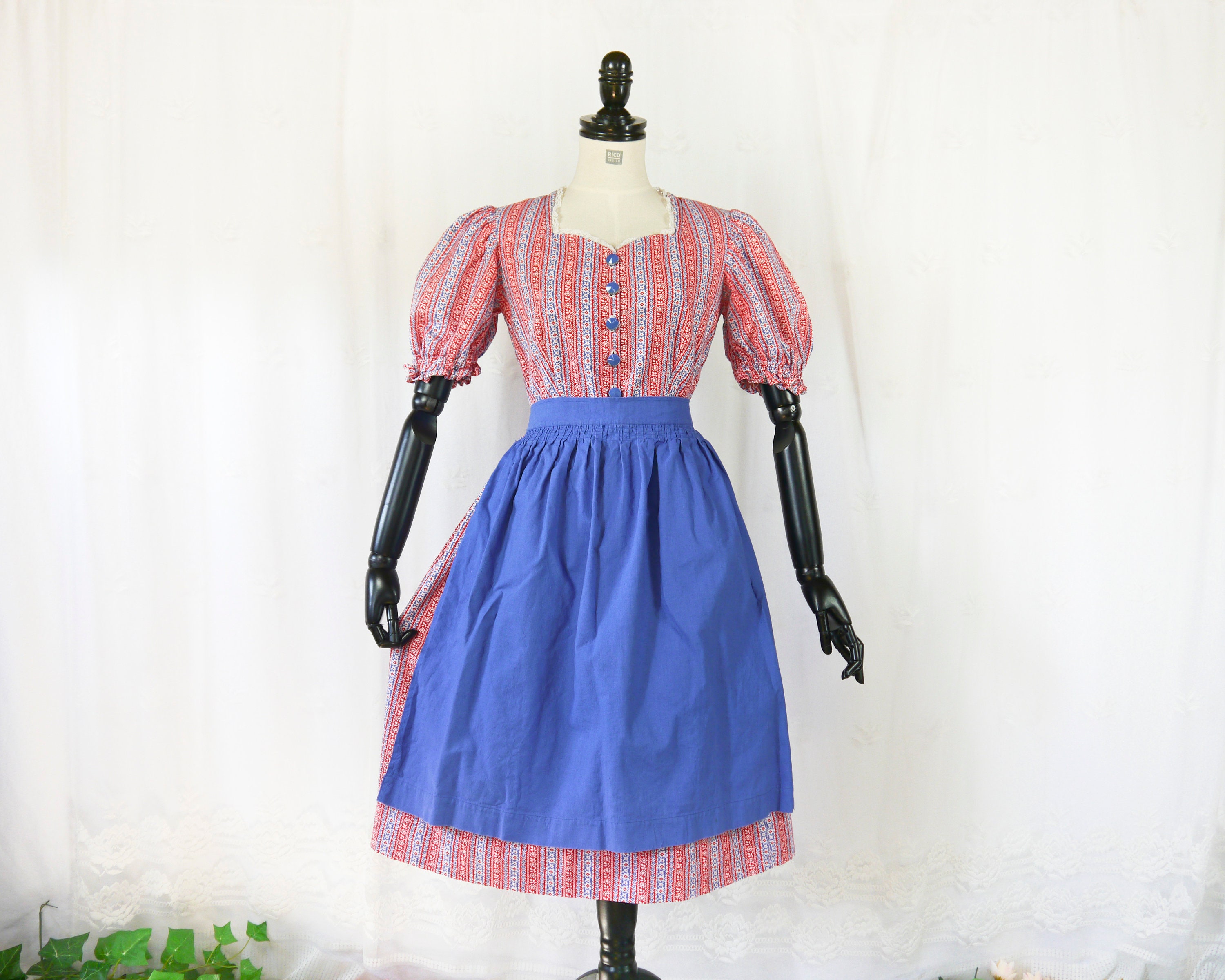 Dirndl dress 1950s best sale