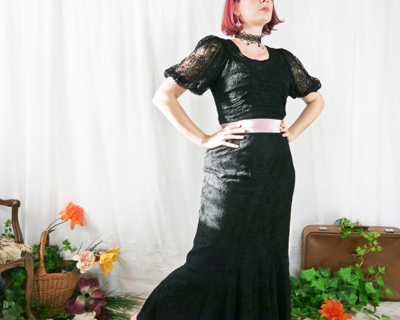 Vintage 30s 40s long black lace dress with underd… - image 2