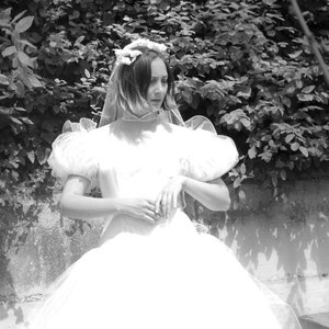 Vintage 1988 glamorous wedding dress multi-layered tulle XL
