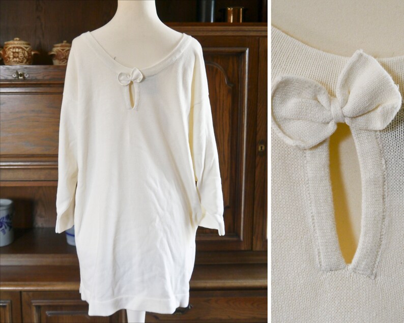Vintage 90s Off-White Long Basic Sweater with Keyhole Bow on Back Knit Top Ladies