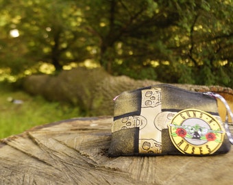 Biker Pendentif Gun N’Roses Avec Son Collier Rock Pistolets Et Tête De Mort