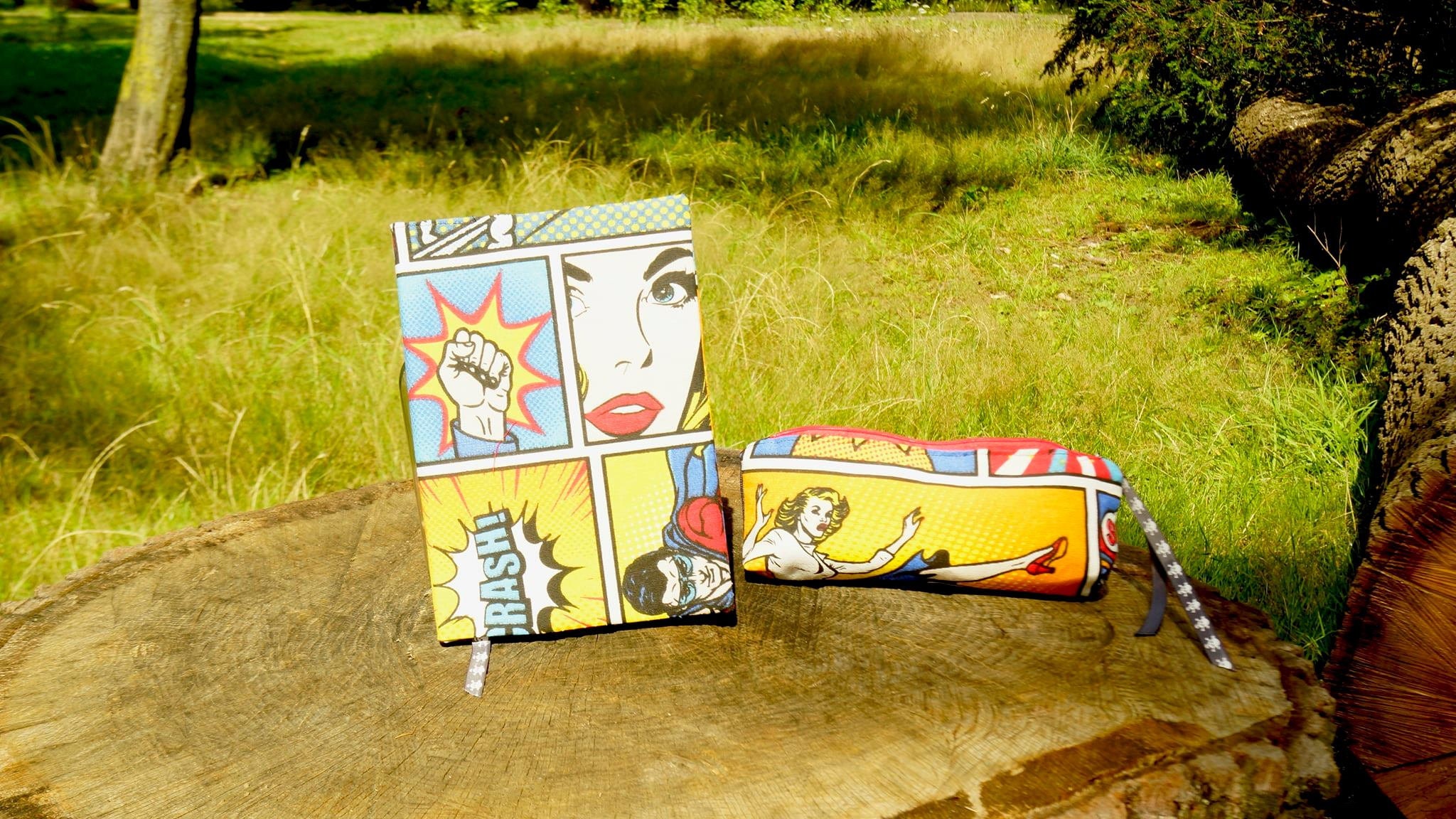 Cahier et Son Protége Cahier en Tissu Sa Trousse Théme Bd - Superheroes