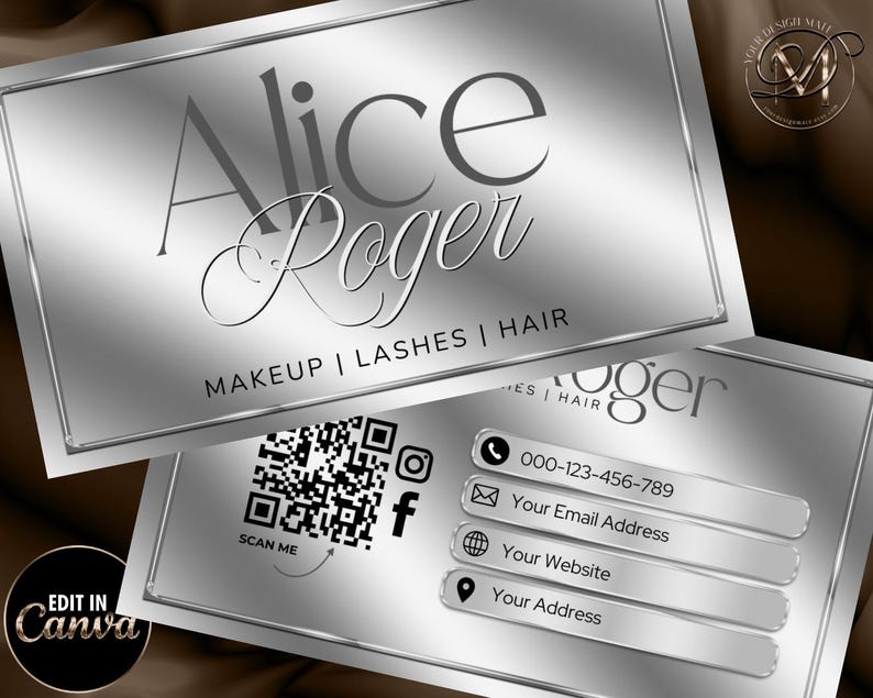 Puede incluir: Una tarjeta de visita plateada con un borde plateado y el texto "Alice & Roger" en una fuente cursiva. El texto "MAKEUP | LASHES | HAIR" est&aacute; debajo del nombre. La tarjeta tambi&eacute;n incluye un c&oacute;digo QR, iconos de redes sociales, un n&uacute;mero de tel&eacute;fono, una direcci&oacute;n de correo electr&oacute;nico, una direcci&oacute;n de sitio web y una direcci&oacute;n f&iacute;sica.