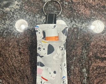 Llavero de soporte de bálsamo labial / 101 estampado de dálmatas / Hecho a mano / Hecho por encargo
