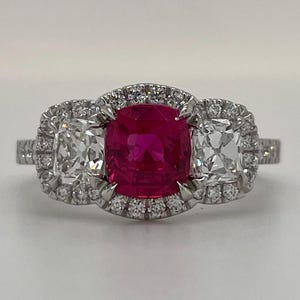 Exceptionell ouppvärmd duvblodsrubin GIA-certifierad & F VS Old Mine-slipad naturlig diamantring i massiv platina 2,8 karat