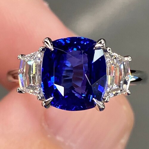 GIA 4.4 Ctw Intense Blue Ceylon Sapphire & E VVS Diamond Ring - Etsy
