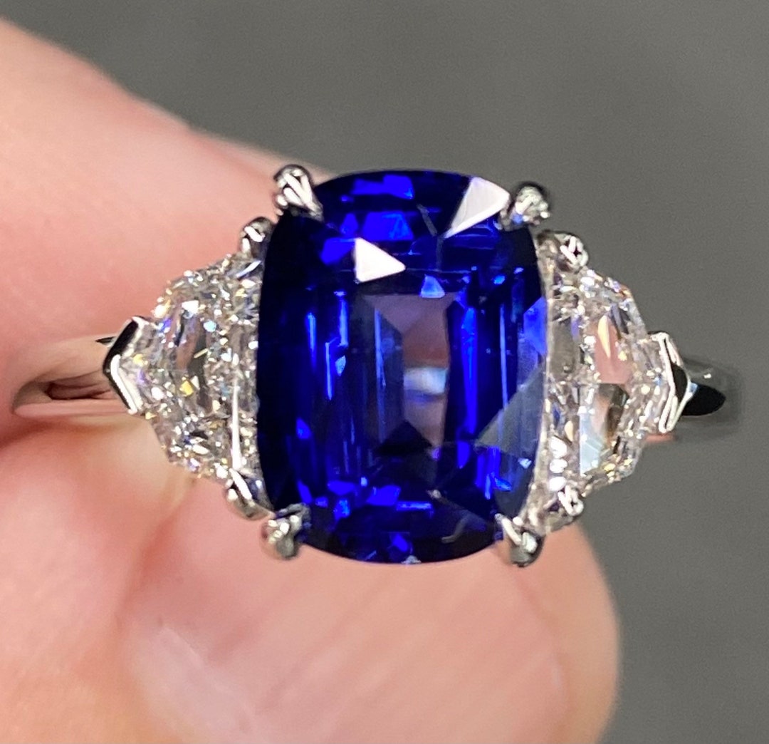 Exceptional GIA 4.3 Ctw Royal Blue Sapphire & D VVS Diamond Platinum ...