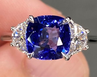 Stunning GIA 3.4 Ctw Unheated Vivid Blue Ceylon Sapphire & D VVS Diamond Platinum Ring Color Change