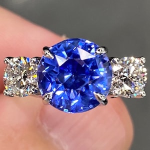 Rare! GIA Unheated 6.1 Ctw Old Euro Cut Blue Sapphire & E VS1 Diamond Platinum Ring Round Cornflower Cocktail Engagement Three Stone