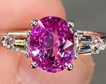 GIA Unheated 2.6 Ctw Vivid Pink Sapphire & G VVS Bullet Diamond Platinum Ring Art Deco Engagement Three Stone Oval