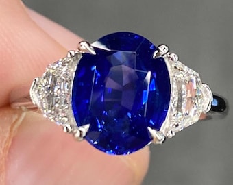 Underbar GIA 3,7 karat kunglig blå safir och D VS diamant i platina