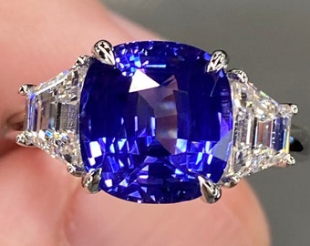 Exceptionell GIA 6 karat Vivid Blue till Purple Color Changing Safir & D VVS Diamantring